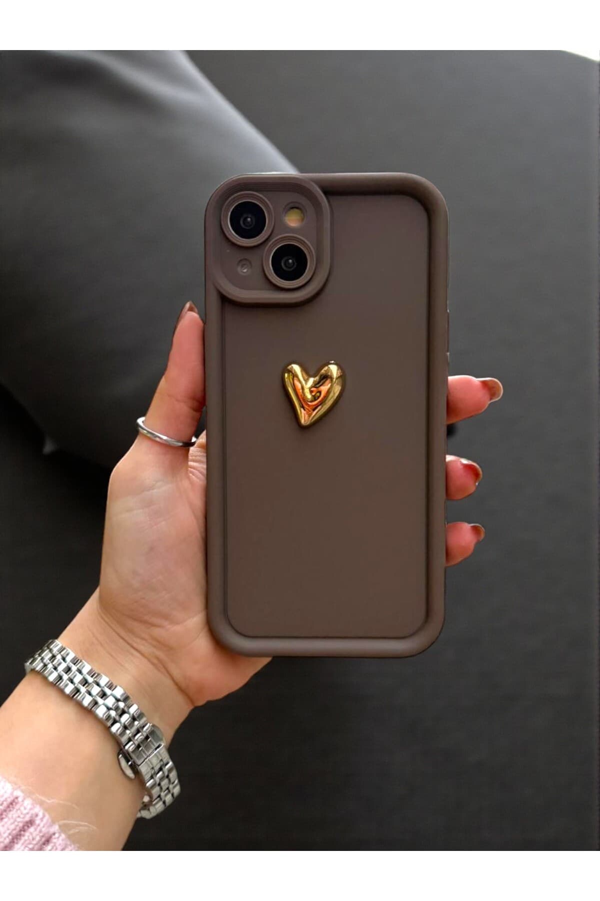 قاب KVK PRİVACY مخصوص iPhone 13-14 طرح قلب سه بعدی طلایی ضدضربه نرم محافظ دوربین قهوهای قاب KVK PRİVACY مخصوص iPhone 13-14 طرح قلب سه بعدی طلایی ضدضربه نرم محافظ دوربین قهوهای