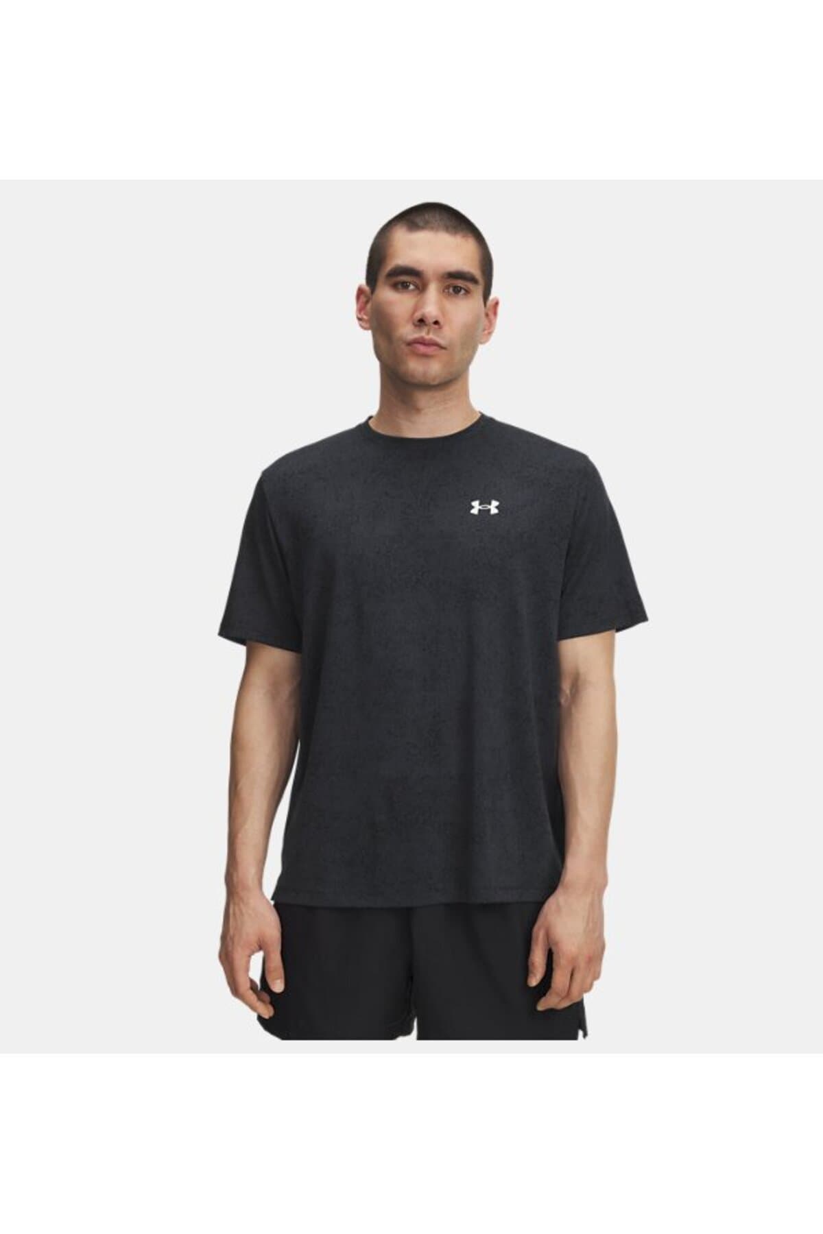 تیشرت مردانه Under Armour مدل UA Tech Pixelate 6005920-001 تیشرت مردانه Under Armour مدل UA Tech Pixelate 6005920-001