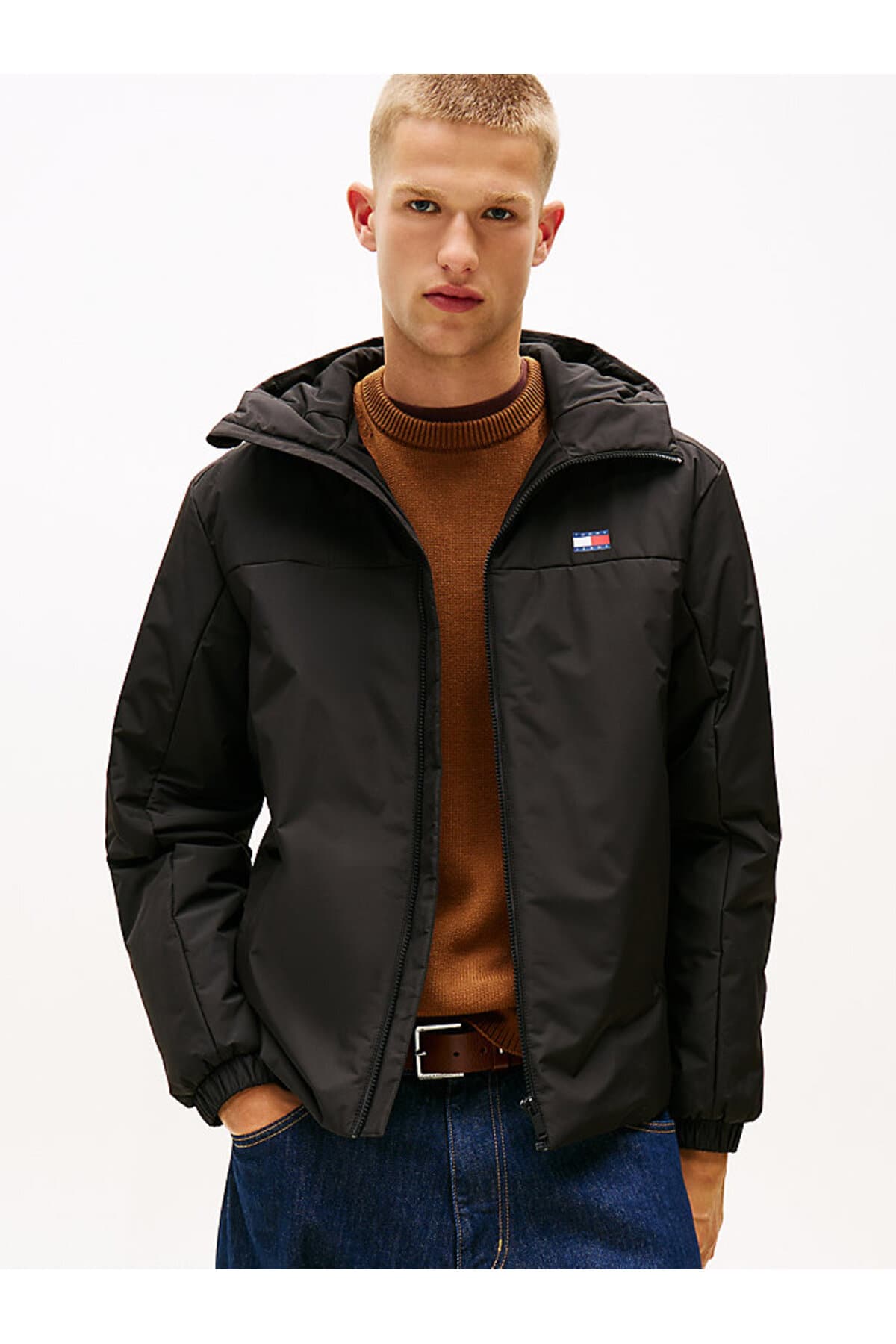 ژاکت مردانه Tommy Hilfiger به رنگ مشکی ژاکت مردانه Tommy Hilfiger به رنگ مشکی