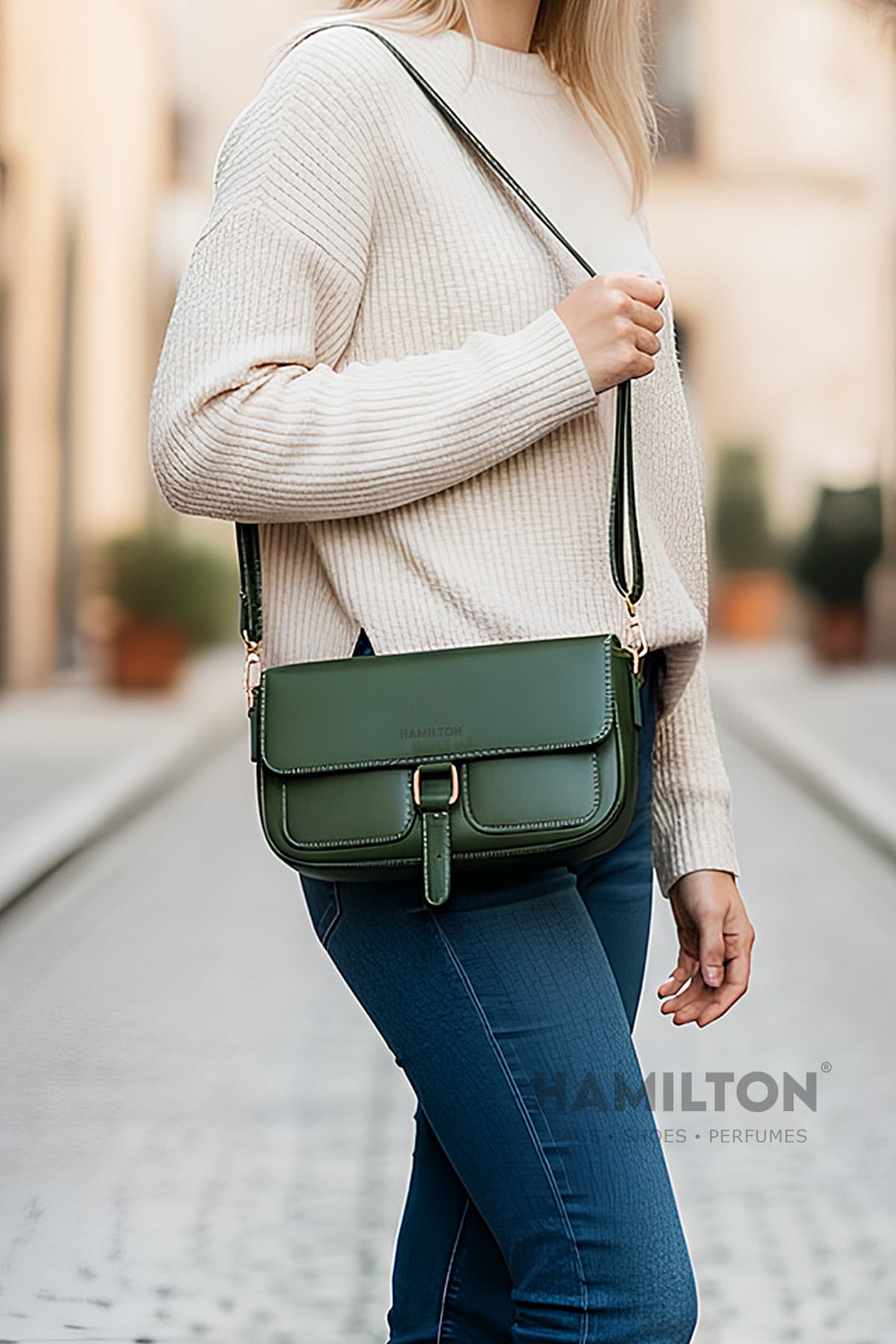 کیف شانهای زنانه HAMILTON چرمی باگت خاکی بند قابل تنظیم روزمره کیف شانهای زنانه HAMILTON چرمی باگت خاکی بند قابل تنظیم روزمره