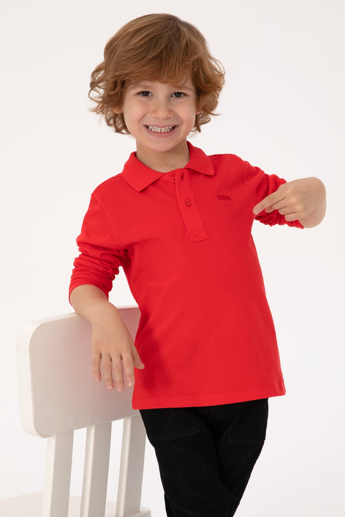 سویشرت پسرانه یقه پولو ساده قرمز U.S. Polo Assn. مدل 50313790-VR030 سویشرت پسرانه یقه پولو ساده قرمز U.S. Polo Assn. مدل 50313790-VR030