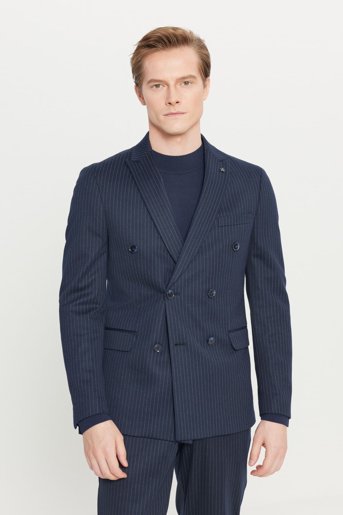 کت و شلوار مردانه Altınyıldız Classics Slim Fit راهراه کروازه سرمهای-سفید کت و شلوار مردانه Altınyıldız Classics Slim Fit راهراه کروازه سرمهای-سفید