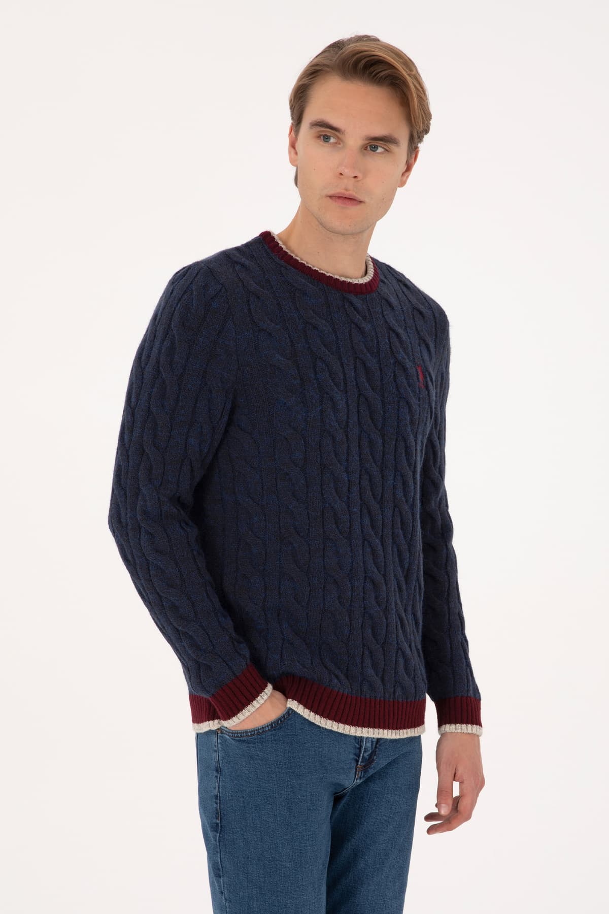 پلیور مردانه U.S. Polo Assn. سرمهای یقه گرد فیت معمولی مدل 50315017-VR033 پلیور مردانه U.S. Polo Assn. سرمهای یقه گرد فیت معمولی مدل 50315017-VR033