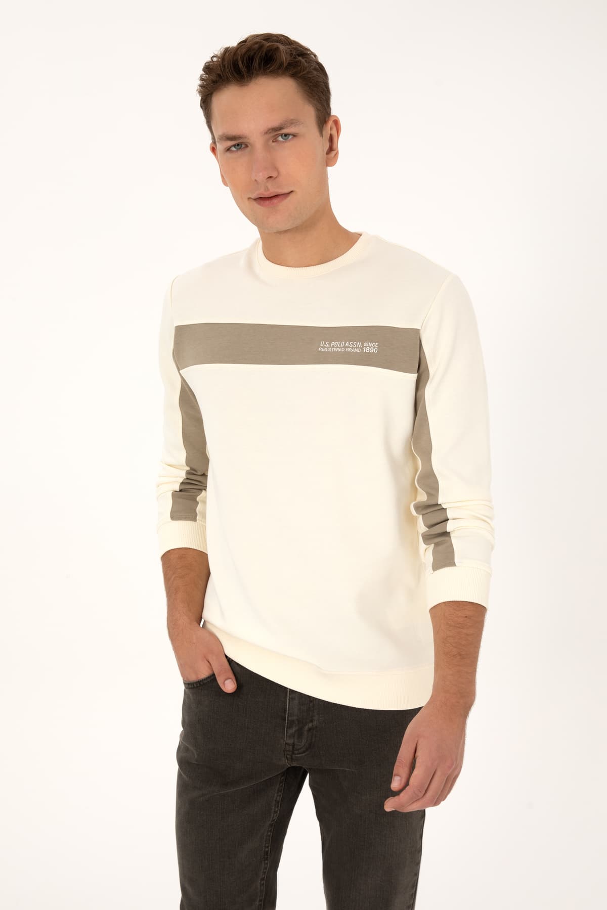 سوئیشرت مردانه U.S. Polo Assn. یقه گرد فیت معمولی کرم مدل 50316354-VR256 سوئیشرت مردانه U.S. Polo Assn. یقه گرد فیت معمولی کرم مدل 50316354-VR256