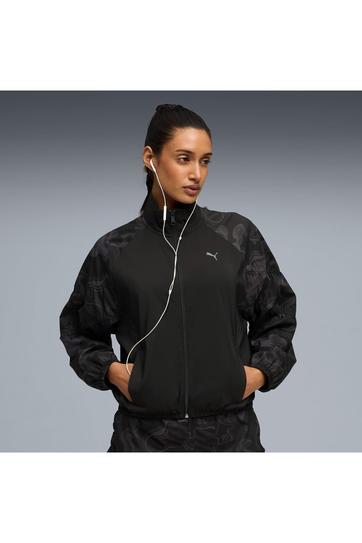 ژاکت زنانه Puma League مشکی مدل 528489-01 ژاکت زنانه Puma League مشکی مدل 528489-01
