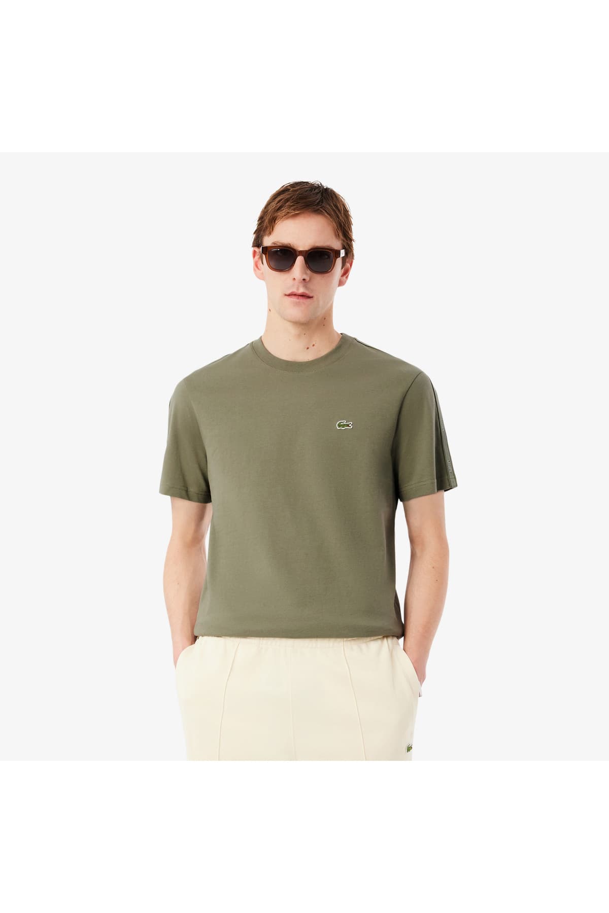 تیشرت مردانه Lacoste یقه گرد فیت معمولی سبز زیتونی تیشرت مردانه Lacoste یقه گرد فیت معمولی سبز زیتونی
