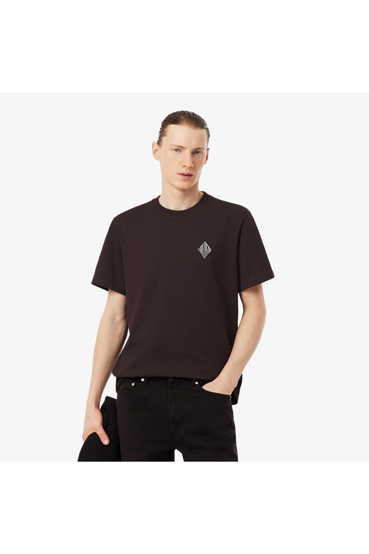 تیشرت مردانه Lacoste یقه گرد فیت کلاسیک قهوهای تیره تیشرت مردانه Lacoste یقه گرد فیت کلاسیک قهوهای تیره