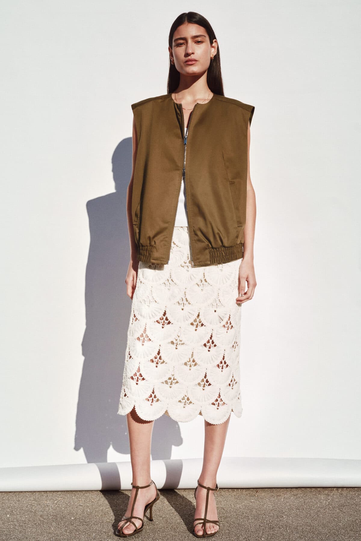 جلیقه زنانه H&M از جنس گاباردین جلیقه زنانه H&M از جنس گاباردین