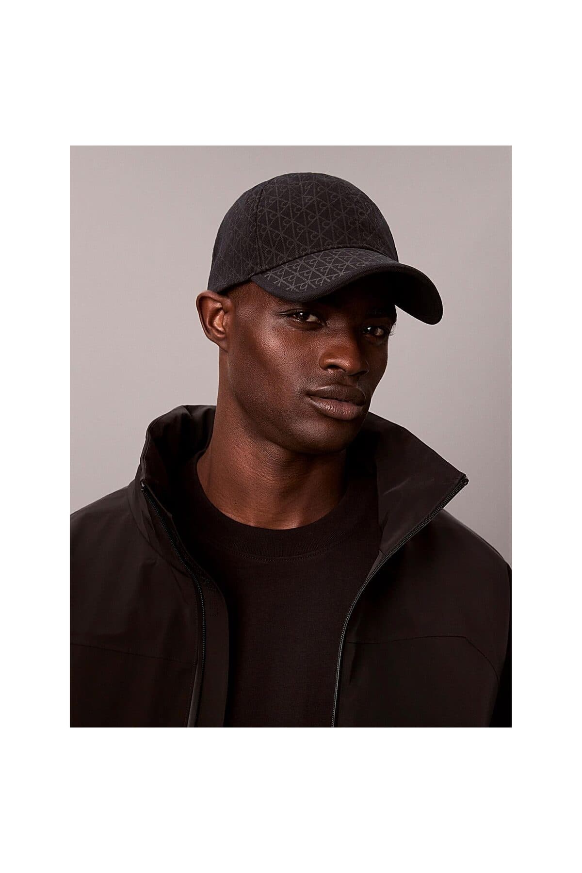 کلاه مردانه Calvin Klein با چاپ نشان کلاه مردانه Calvin Klein با چاپ نشان