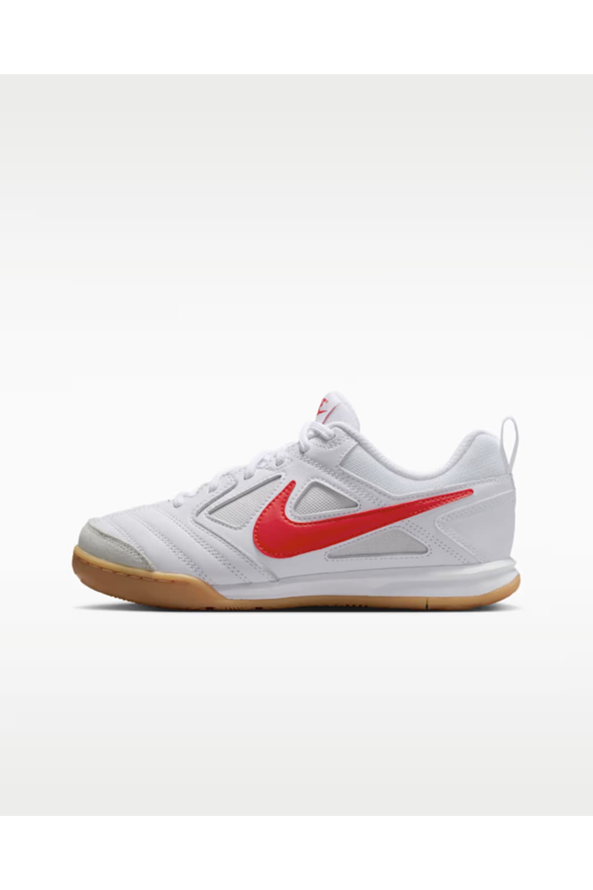 کفش کتانی Nike Gato سفید/زرد صمغی/قرمز دانشگاهی، قالب استاندارد کفش کتانی Nike Gato سفید/زرد صمغی/قرمز دانشگاهی، قالب استاندارد