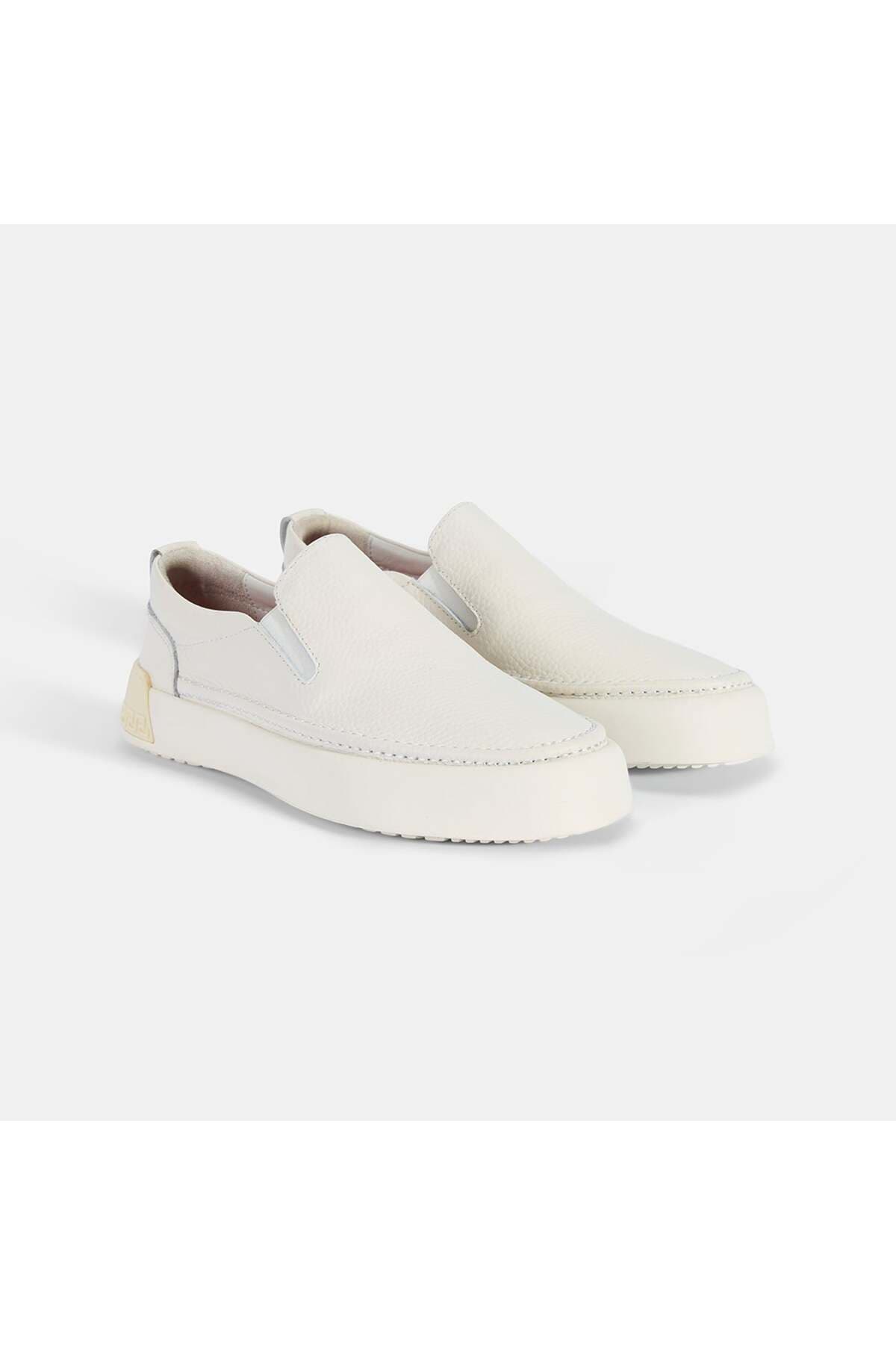کفش لوفر مردانه Desa چرمی سفید Slip-On کفش لوفر مردانه Desa چرمی سفید Slip-On