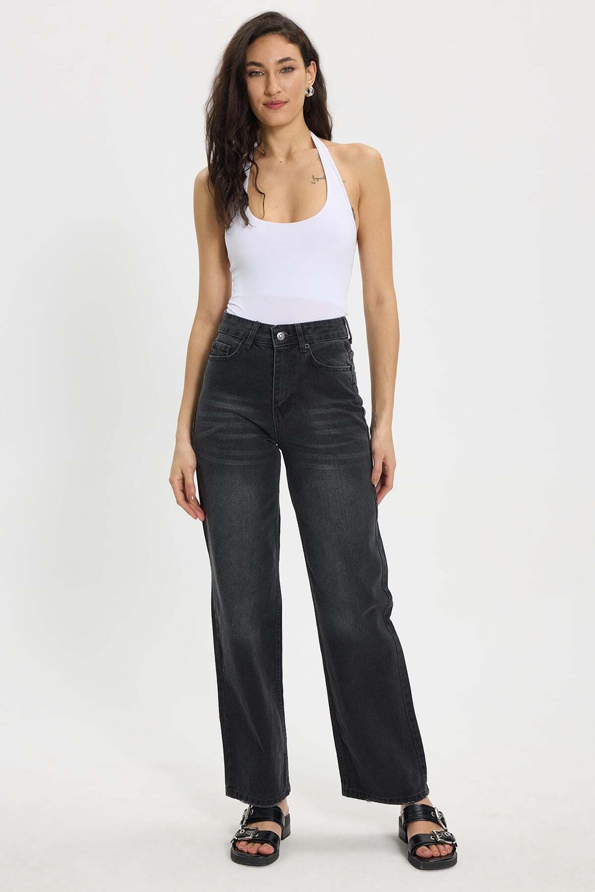 شلوار جین زنانه Tudors ریلکس فیت پاچه گشاد صد درصد نخی مشکی شلوار جین زنانه Tudors ریلکس فیت پاچه گشاد صد درصد نخی مشکی