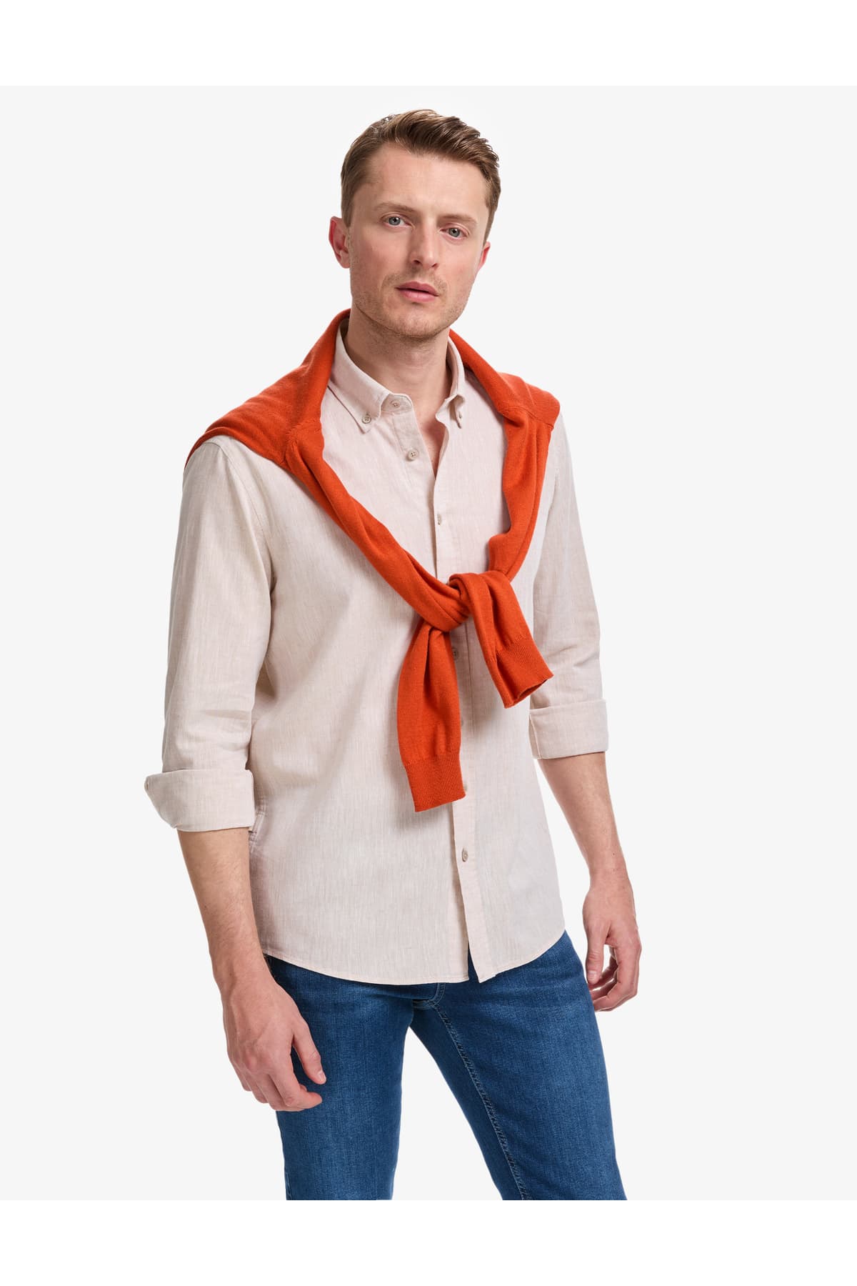 پیراهن مردانه Pierre Cardin بژ کتان مخلوط رگولار فیت آستین بلند مدل 50325356-VR011 پیراهن مردانه Pierre Cardin بژ کتان مخلوط رگولار فیت آستین بلند مدل 50325356-VR011