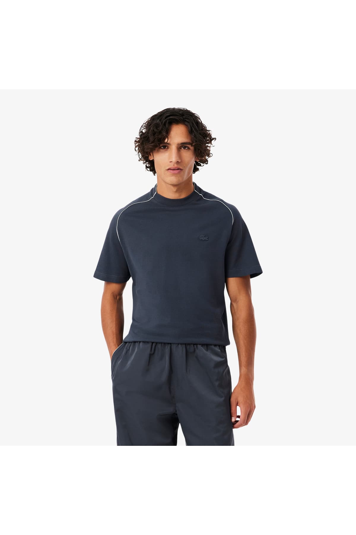 تیشرت مردانه Lacoste یقه گرد فیت کلاسیک خاکستری تیره تیشرت مردانه Lacoste یقه گرد فیت کلاسیک خاکستری تیره