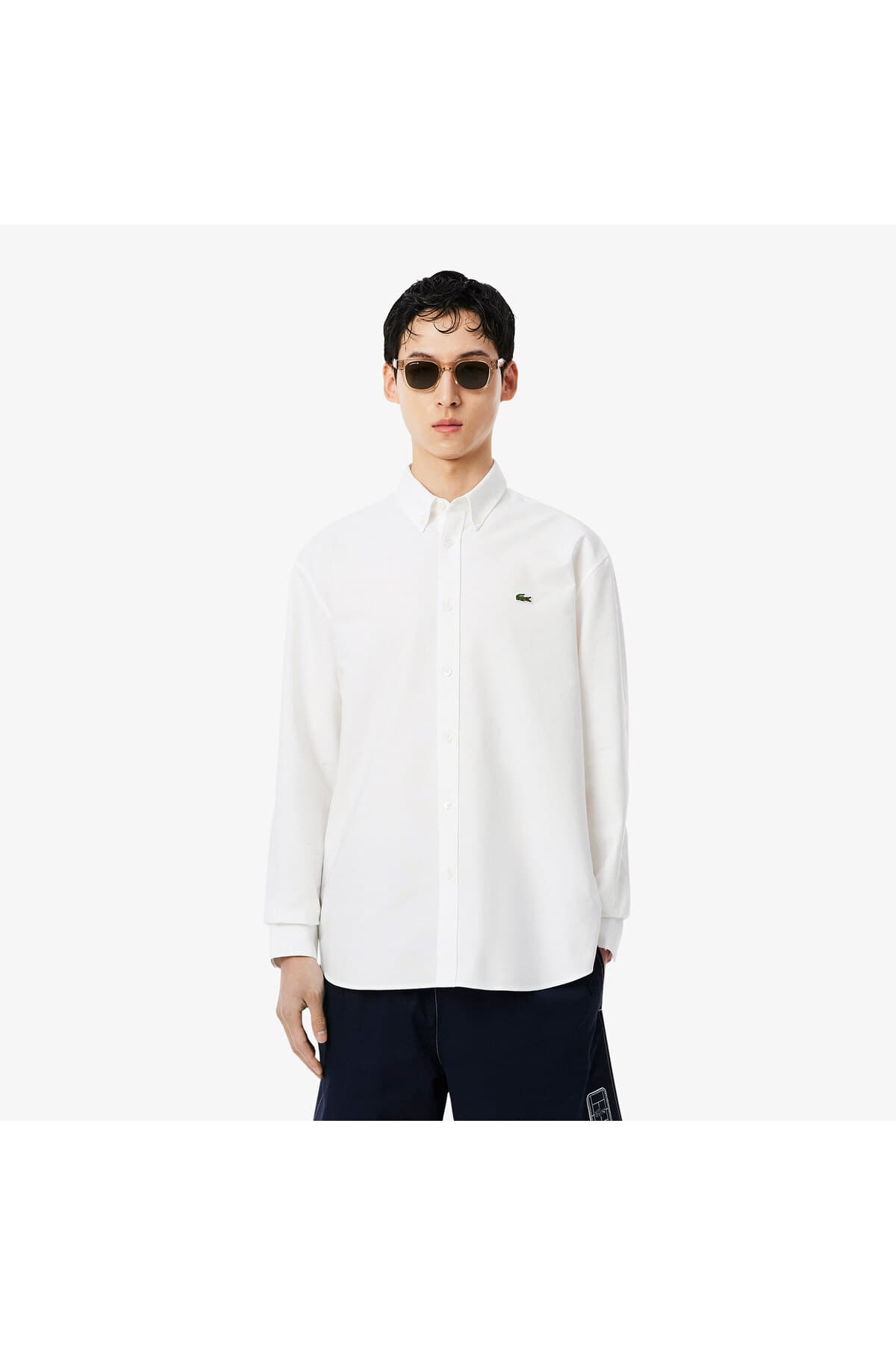 پیراهن مردانه Lacoste سفید یقه دکمهدار فیت معمولی پیراهن مردانه Lacoste سفید یقه دکمهدار فیت معمولی
