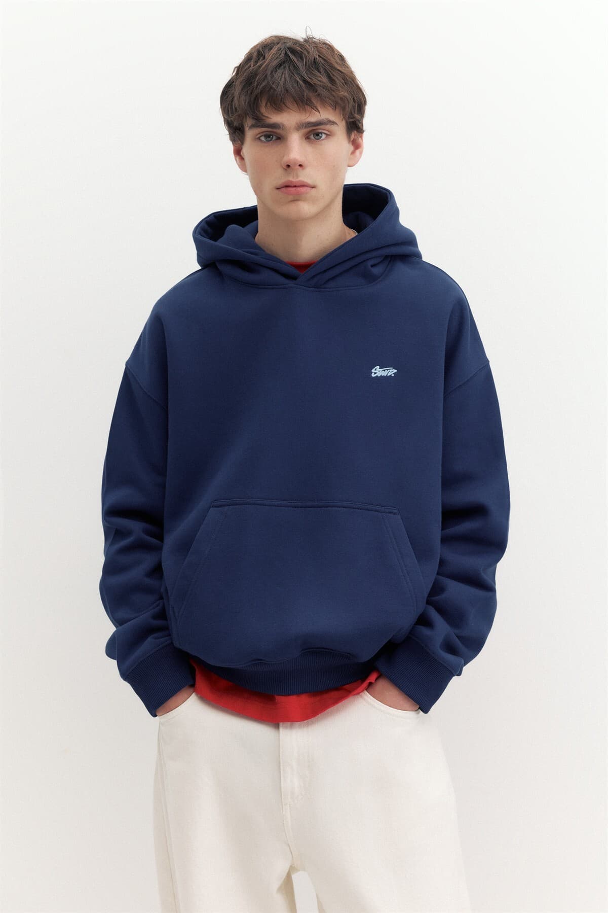 سویشرت کلاهدار Pull & Bear با فرم باکسی STWD سویشرت کلاهدار Pull & Bear با فرم باکسی STWD