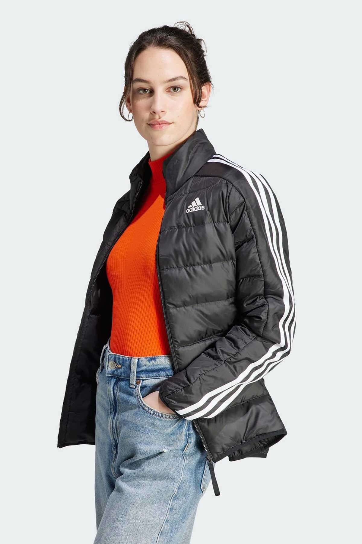 کاپشن زنانه adidas پردار Ess 3S مدل HZ5726 کاپشن زنانه adidas پردار Ess 3S مدل HZ5726