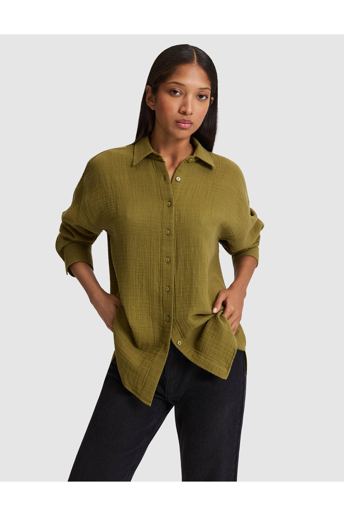 پیراهن زنانه Pierre Cardin آستین بلند ململ خاکی Comfort Fit مدل 50328655-VR027 پیراهن زنانه Pierre Cardin آستین بلند ململ خاکی Comfort Fit مدل 50328655-VR027