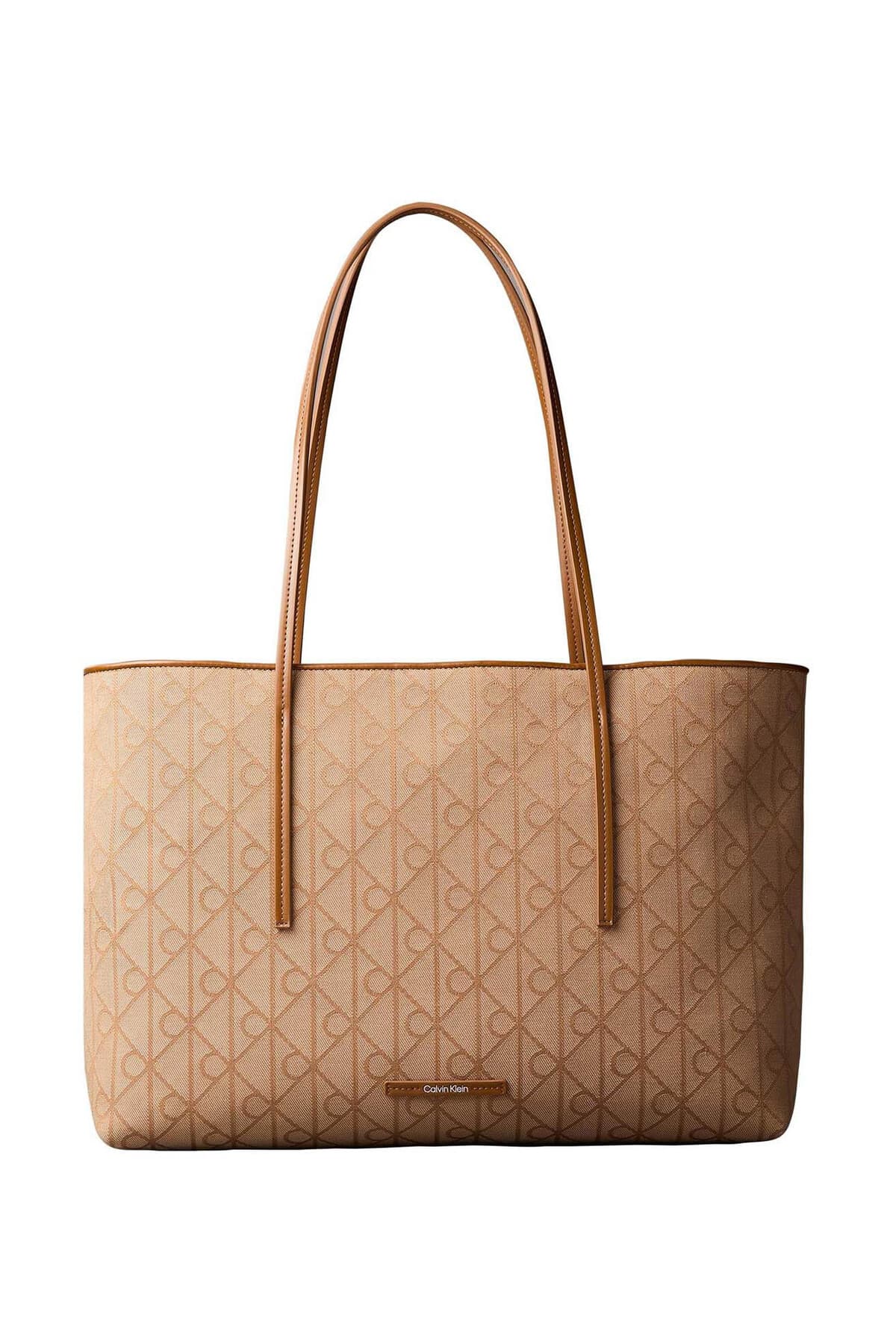 کیف توت زنانه Calvin Klein بژ مدل EMBLEM AOP JACQUARD TOTE W/POUCH کیف توت زنانه Calvin Klein بژ مدل EMBLEM AOP JACQUARD TOTE W/POUCH