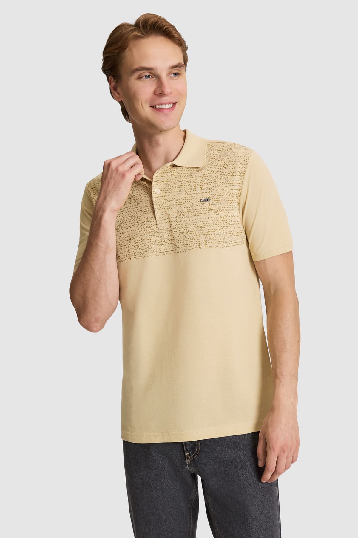 تیشرت مردانه U.S. Polo Assn. بژ فیت معمولی یقه پولو مدل 50326985-VR011 تیشرت مردانه U.S. Polo Assn. بژ فیت معمولی یقه پولو مدل 50326985-VR011
