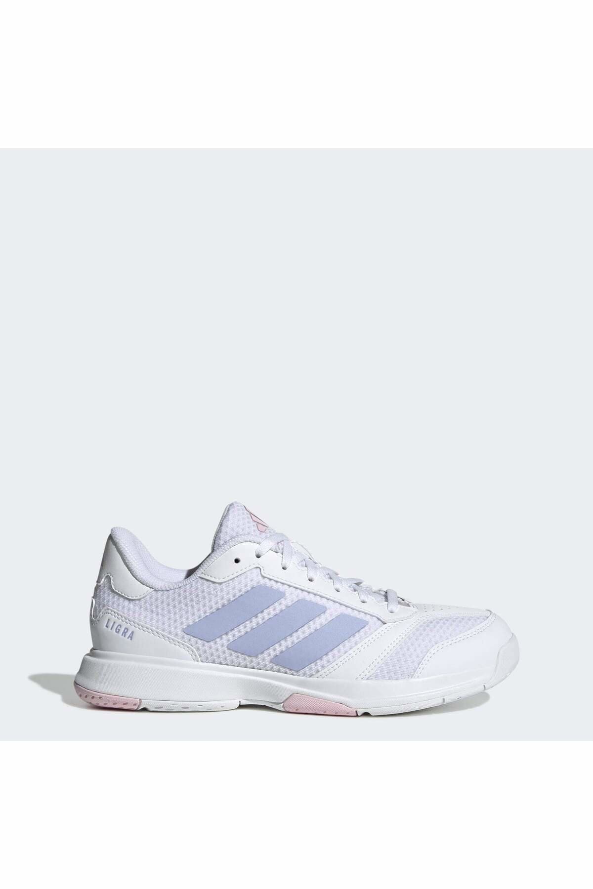 کفش سالنی زنانه adidas سفید Ligra 8 W مدل IH8120 کفش سالنی زنانه adidas سفید Ligra 8 W مدل IH8120