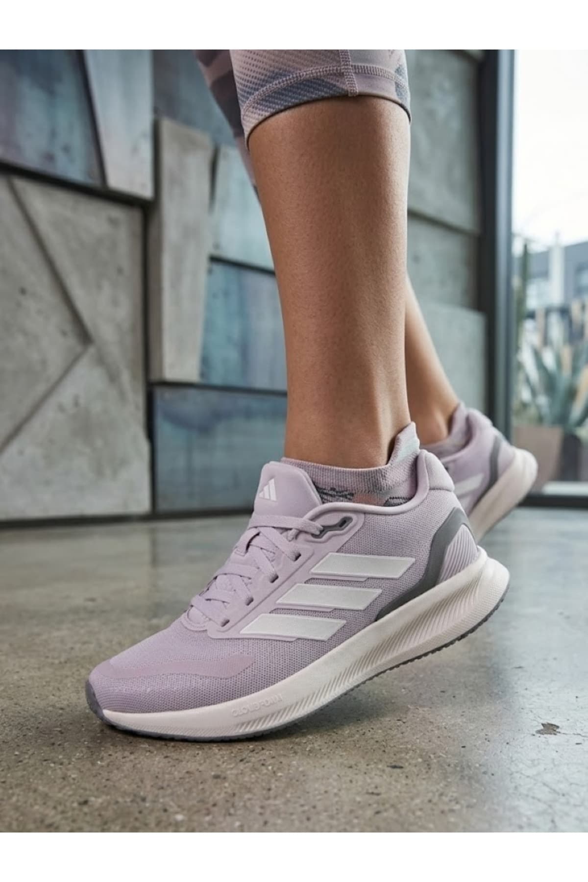 کفش دویدن زنانه adidas Runfalcon 5 کفش دویدن زنانه adidas Runfalcon 5