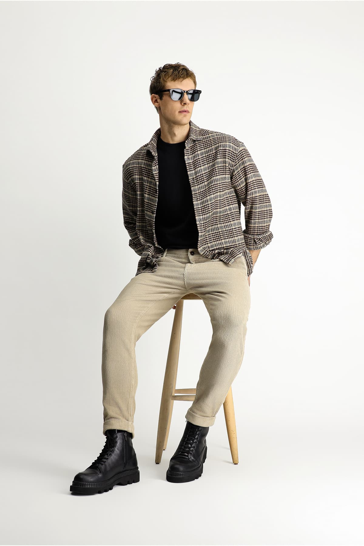 شلوار مردانه Kiğılı مخملی لایکرادار فیت تپرد شلوار مردانه Kiğılı مخملی لایکرادار فیت تپرد