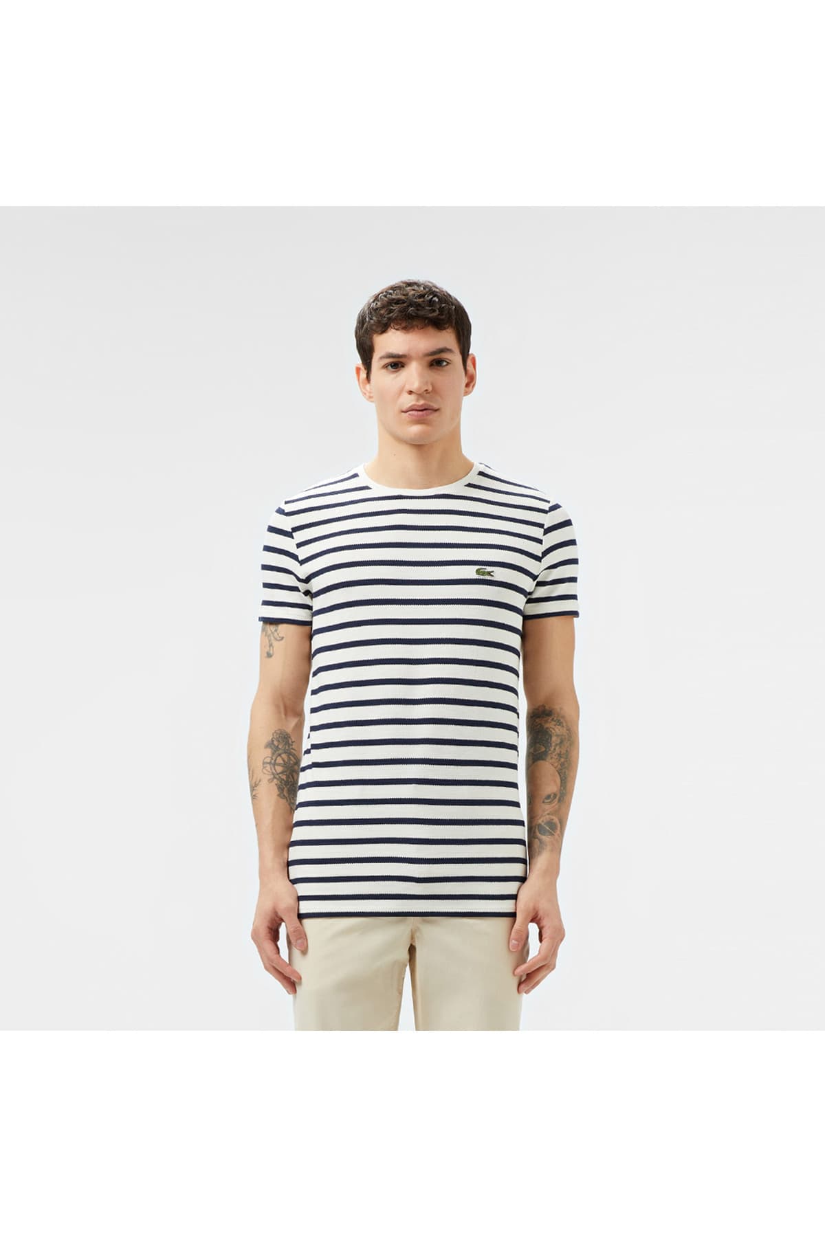 تیشرت مردانه Lacoste یقه گرد اسلیم فیت راهراه سفید تیشرت مردانه Lacoste یقه گرد اسلیم فیت راهراه سفید