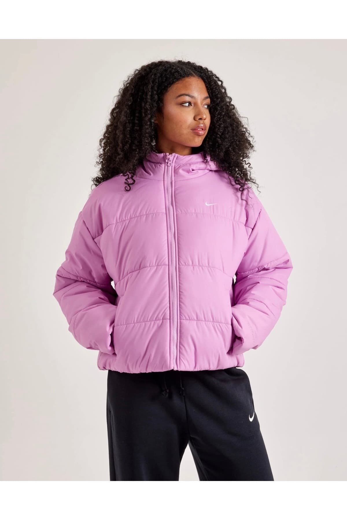 مونت زنانه Nike Sportswear Classic Puffer مونت زنانه Nike Sportswear Classic Puffer