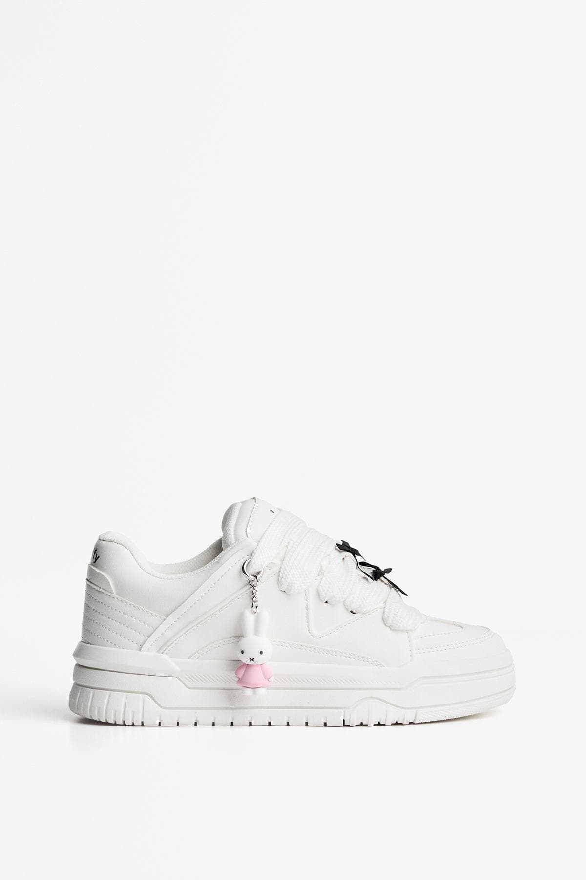 کفش اسکیتبورد زنانه Bershka مدل Mifffy کفش اسکیتبورد زنانه Bershka مدل Mifffy