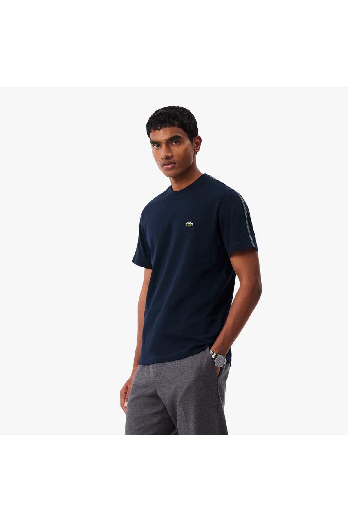 تیشرت مشکی یقه گرد مردانه Lacoste تیشرت مشکی یقه گرد مردانه Lacoste