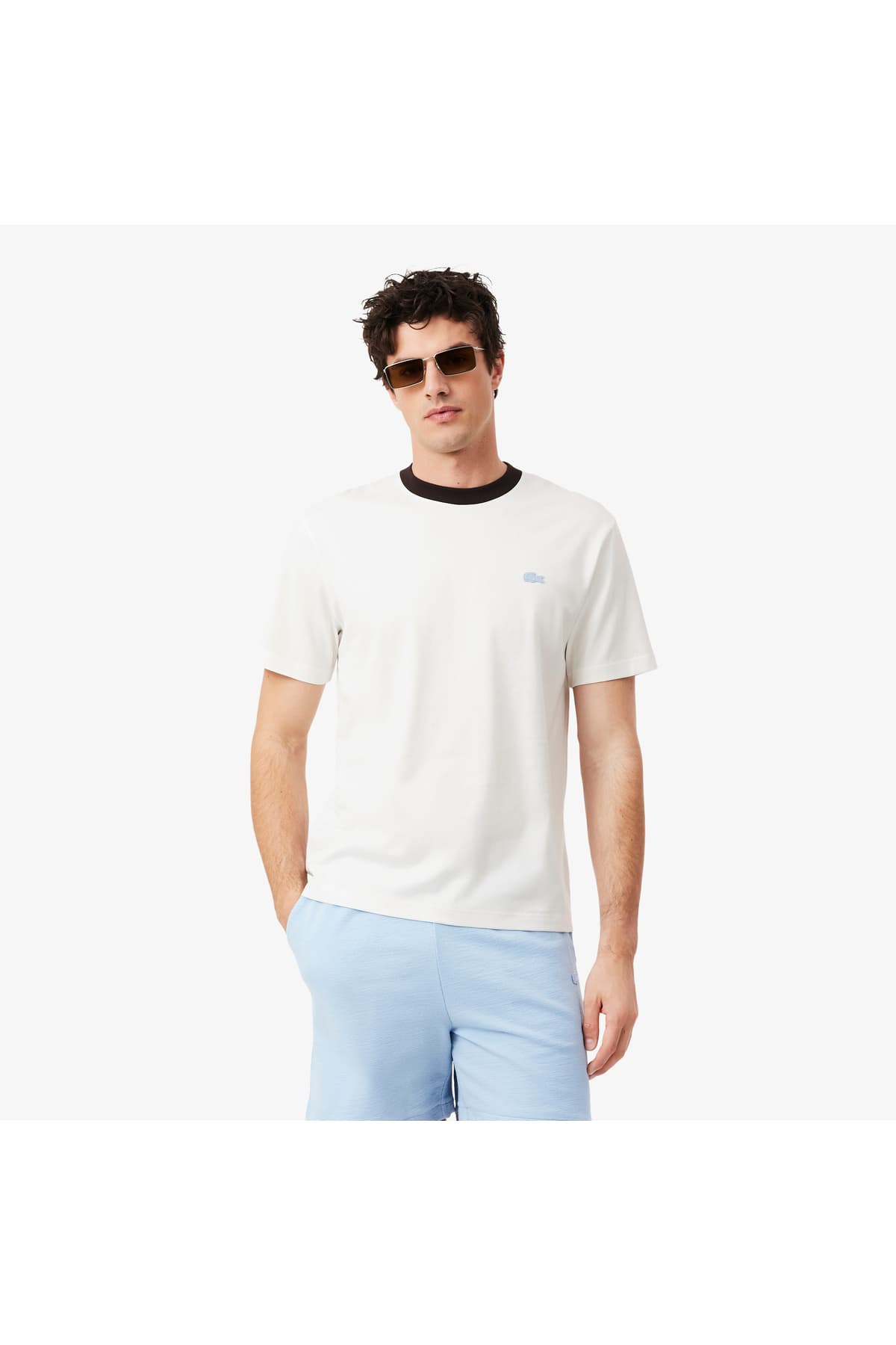 تیشرت مردانه Lacoste سفید یقه گرد فیت کلاسیک تیشرت مردانه Lacoste سفید یقه گرد فیت کلاسیک