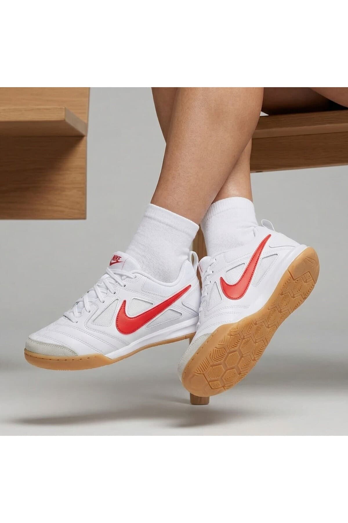 کفش اسنیکر زنانه Nike مدل Gato سفید روزمره کفش اسنیکر زنانه Nike مدل Gato سفید روزمره