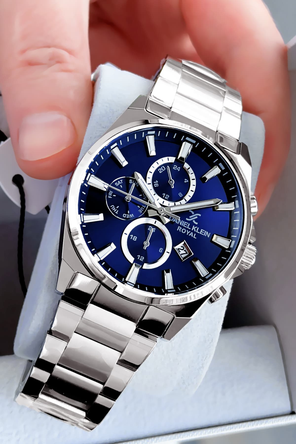 ساعت مردانه Daniel Klein ضد آب 3ATM بند استیل نقرهای مدل Dke2023C7 ساعت مردانه Daniel Klein ضد آب 3ATM بند استیل نقرهای مدل Dke2023C7