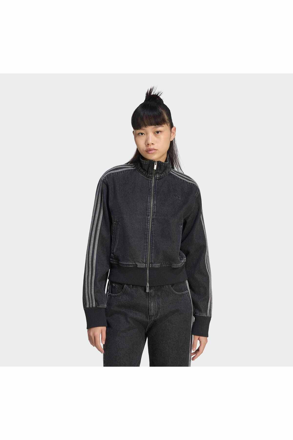کت ورزشی جین زنانه adidas Fb Tt D مدل IB6917 کت ورزشی جین زنانه adidas Fb Tt D مدل IB6917