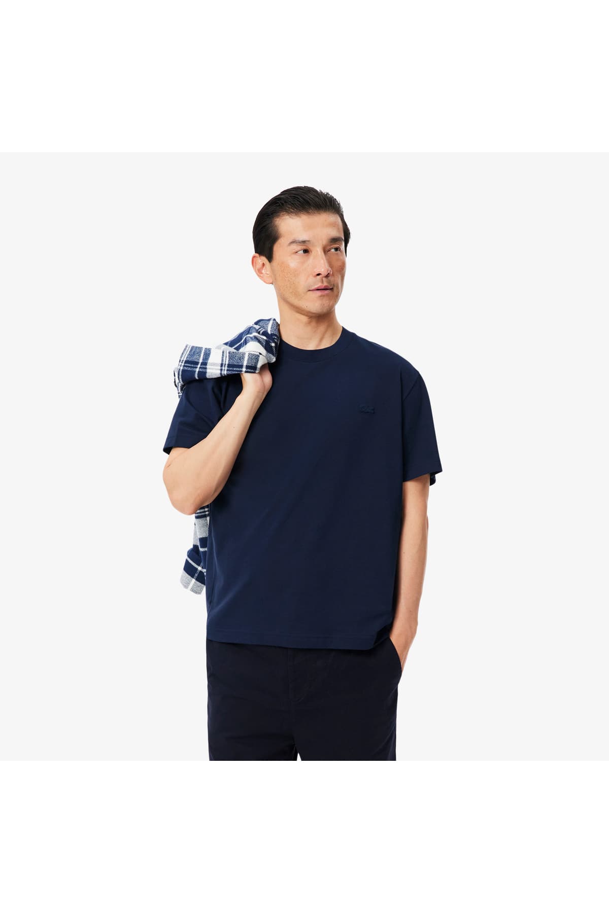 تیشرت مردانه Lacoste فیت کلاسیک یقه گرد لاجوردی تیشرت مردانه Lacoste فیت کلاسیک یقه گرد لاجوردی
