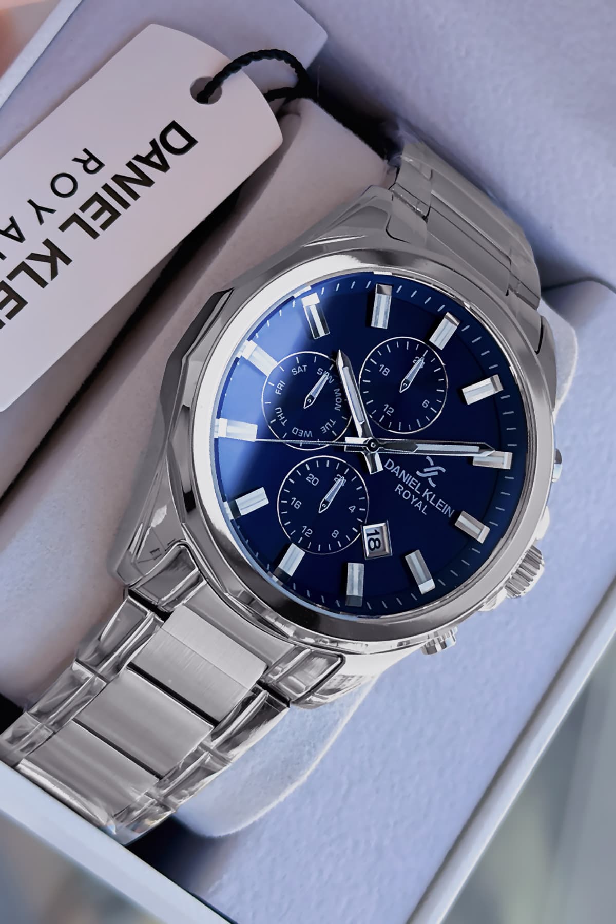 ساعت مچی مردانه Daniel Klein ضدآب 3 ATM بند استیل نقرهای مدل Cbk459 ساعت مچی مردانه Daniel Klein ضدآب 3 ATM بند استیل نقرهای مدل Cbk459