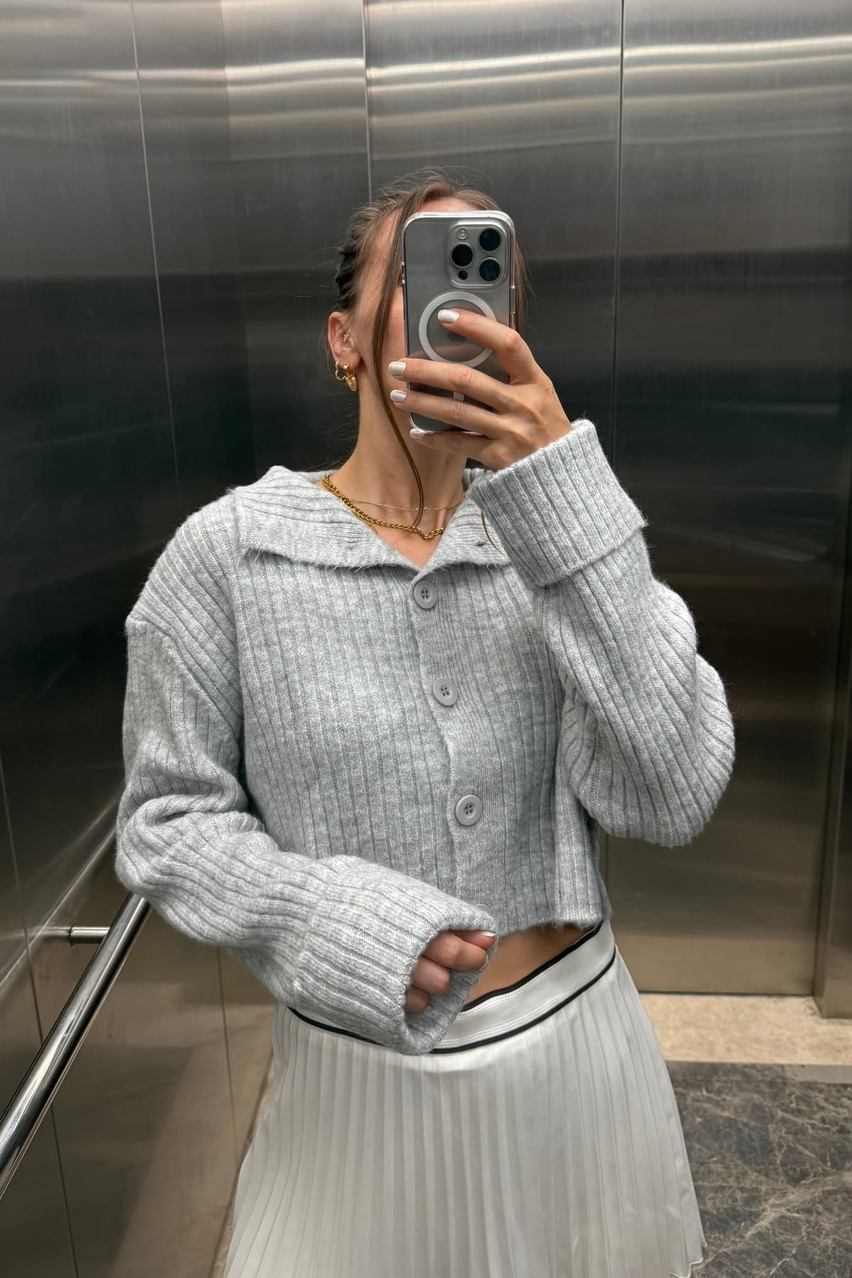 کاردیگان زنانه Noi Belis یقه ایستاده بافت نرم Basic Crop مدل AW25HI0004 کاردیگان زنانه Noi Belis یقه ایستاده بافت نرم Basic Crop مدل AW25HI0004