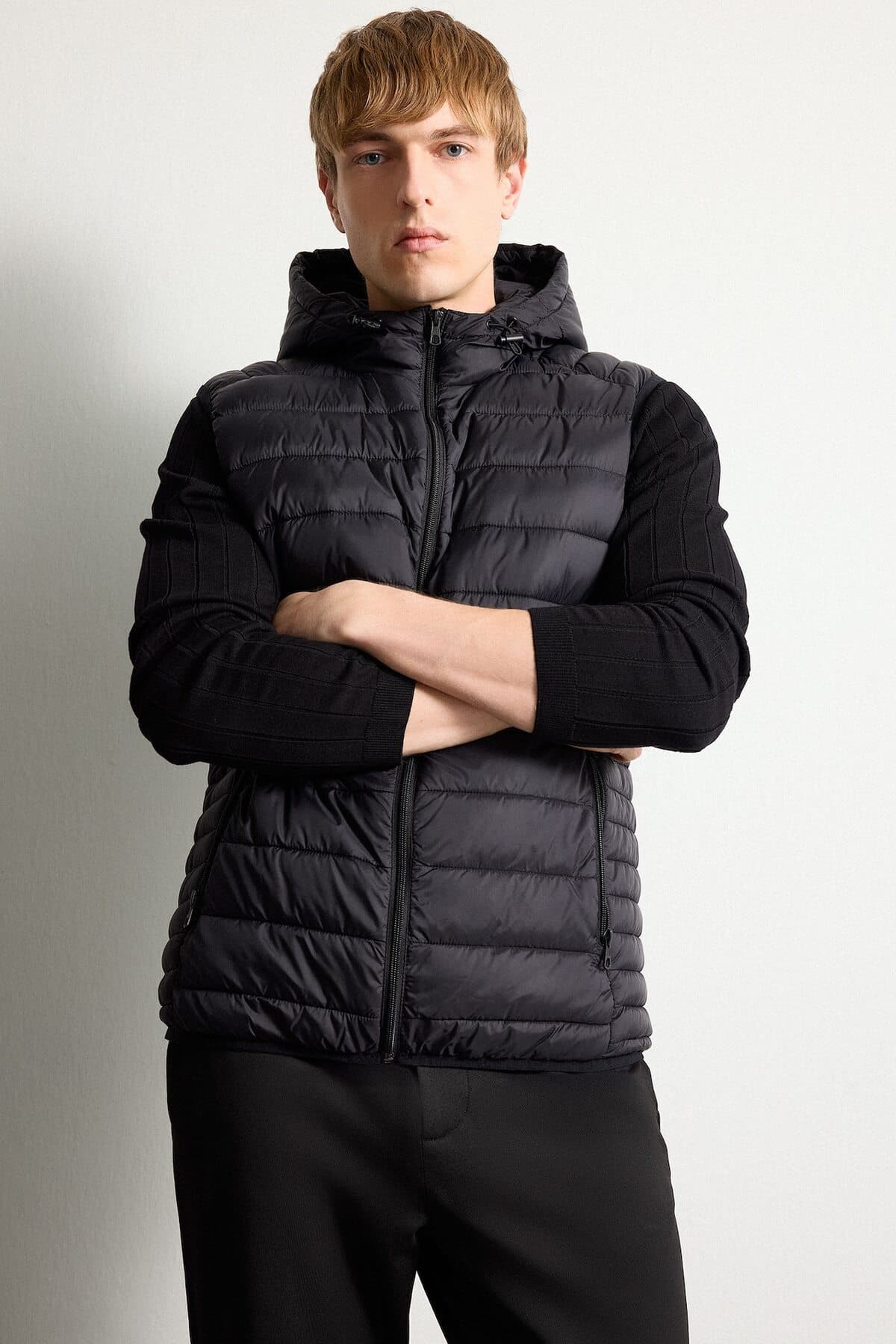 جلیقه مردانه Defacto آبگریز Slim Fit کلاهدار مدل N4652AZ21AU جلیقه مردانه Defacto آبگریز Slim Fit کلاهدار مدل N4652AZ21AU