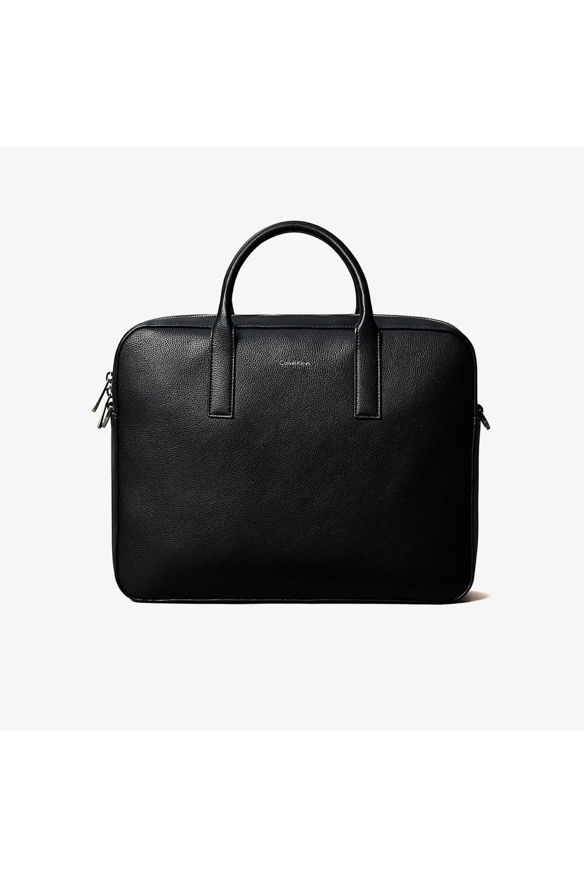 کیف لپ تاپ مردانه Calvin Klein بند قابل تنظیم 15 اینچ مدل LV04D3157GUB1 کیف لپ تاپ مردانه Calvin Klein بند قابل تنظیم 15 اینچ مدل LV04D3157GUB1