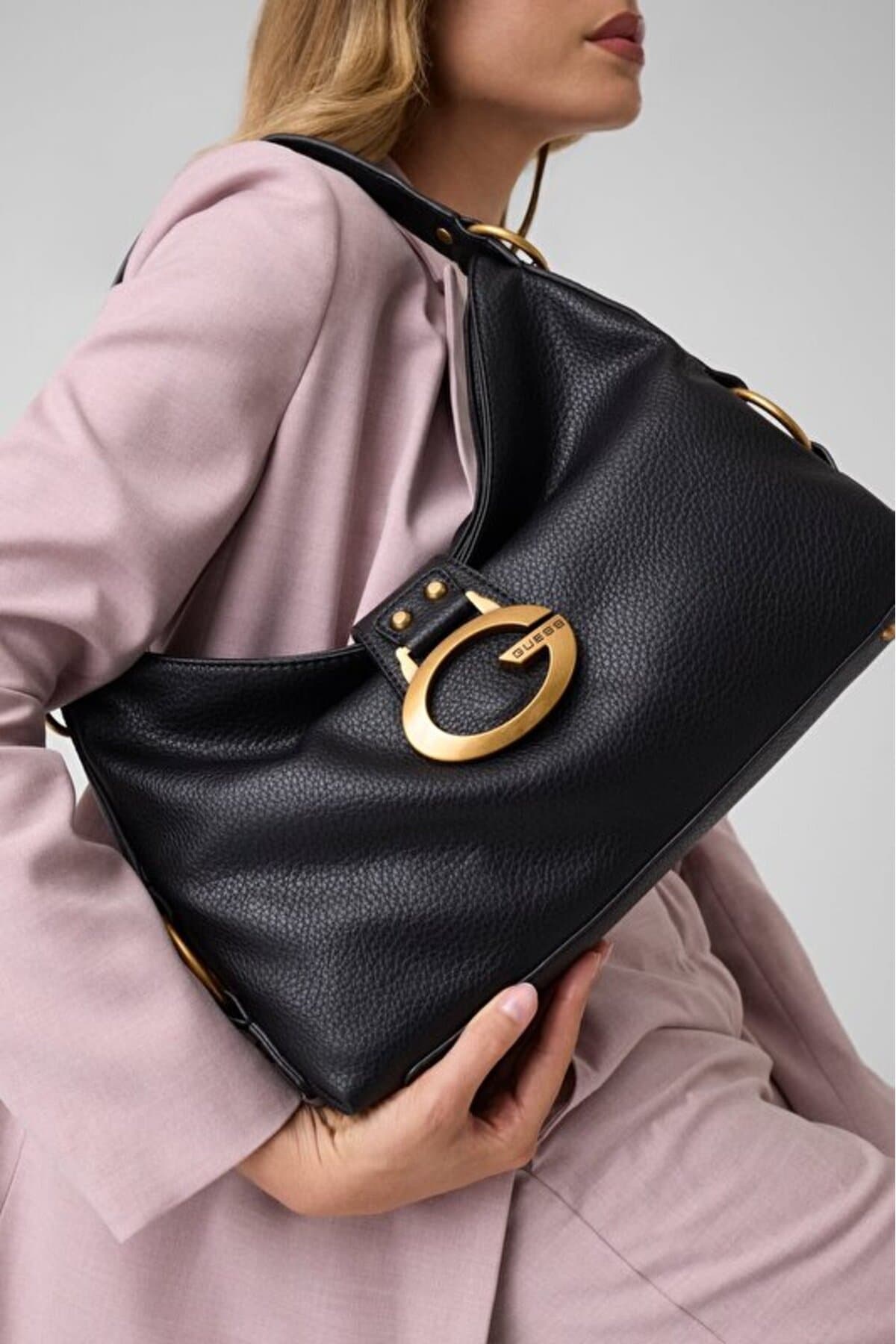 کیف دوشی پسرانه Guess Camden سایز متوسط کیف دوشی پسرانه Guess Camden سایز متوسط