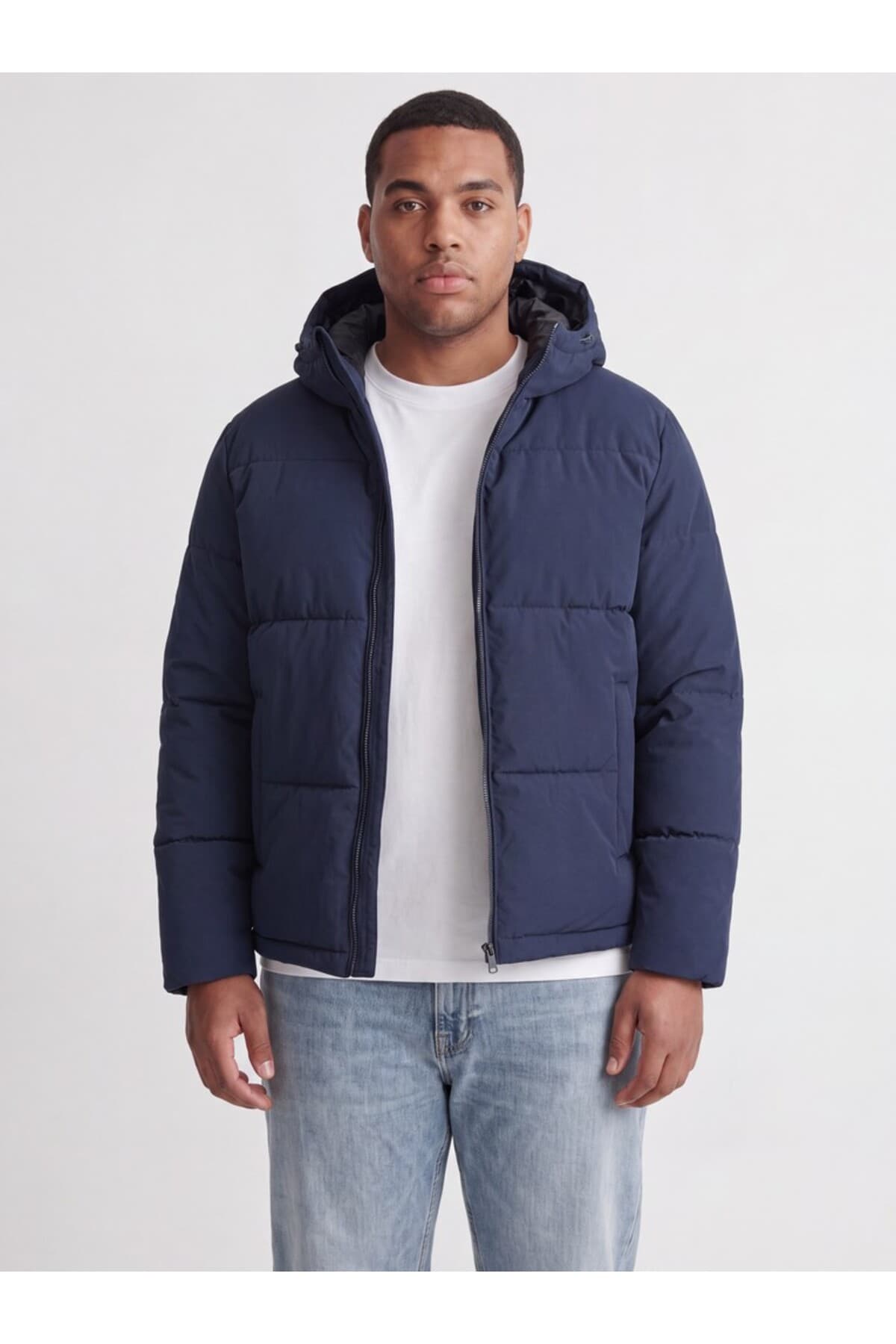 کاپشن مردانه Jack & Jones پافر سرمهای سایز بزرگ مدل Jjgalaxy کاپشن مردانه Jack & Jones پافر سرمهای سایز بزرگ مدل Jjgalaxy