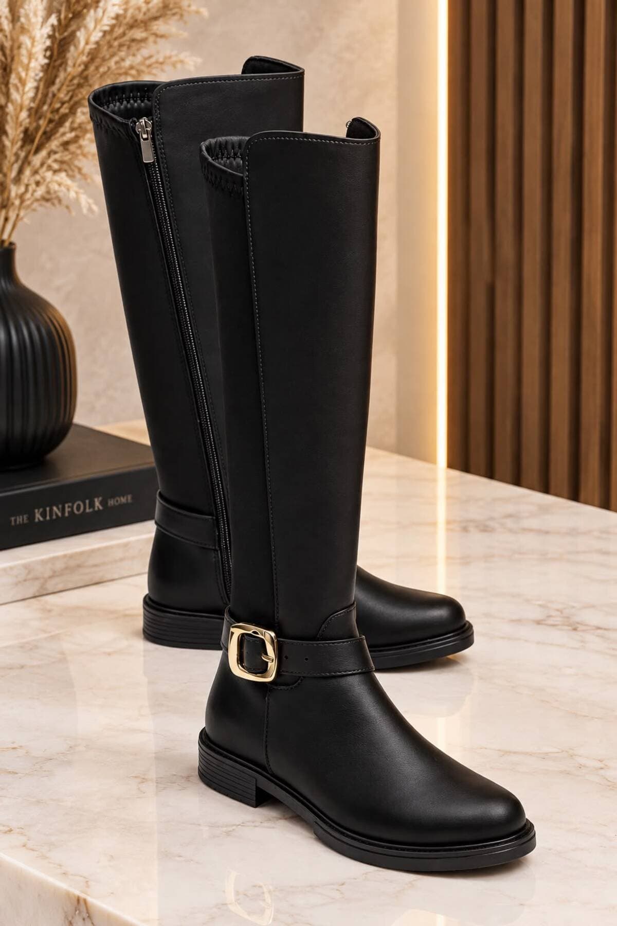 چکمه پارچهای تا زیر زانو Bilalim Shoes با جزئیات سگک مدل D111 چکمه پارچهای تا زیر زانو Bilalim Shoes با جزئیات سگک مدل D111