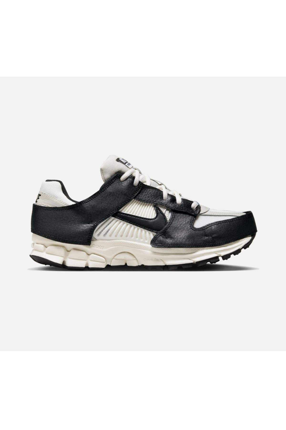 کفش دویدن یونیسکس Nike Zoom Vomero 5 مدل FJ5474 113 کفش دویدن یونیسکس Nike Zoom Vomero 5 مدل FJ5474 113