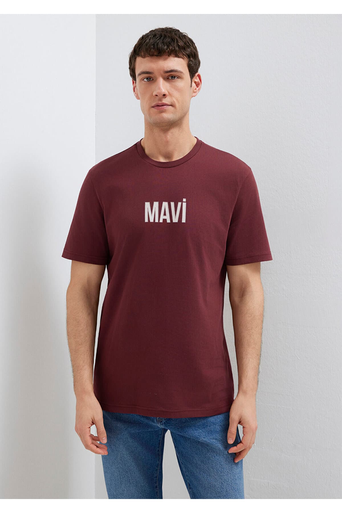 تیشرت مردانه Mavi چاپ لوگو بوردو فیت معمولی مدل 0613186-70396 تیشرت مردانه Mavi چاپ لوگو بوردو فیت معمولی مدل 0613186-70396