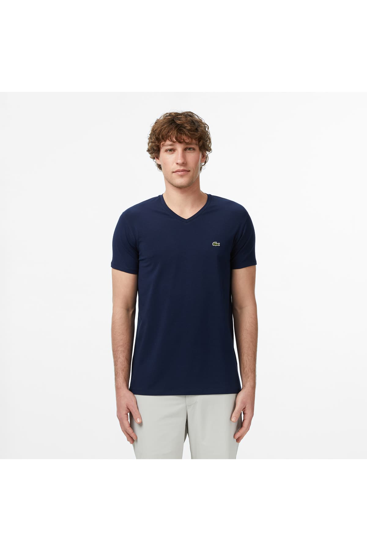 تیشرت مردانه Lacoste اسلیم فیت یقه V سرمهای تیشرت مردانه Lacoste اسلیم فیت یقه V سرمهای