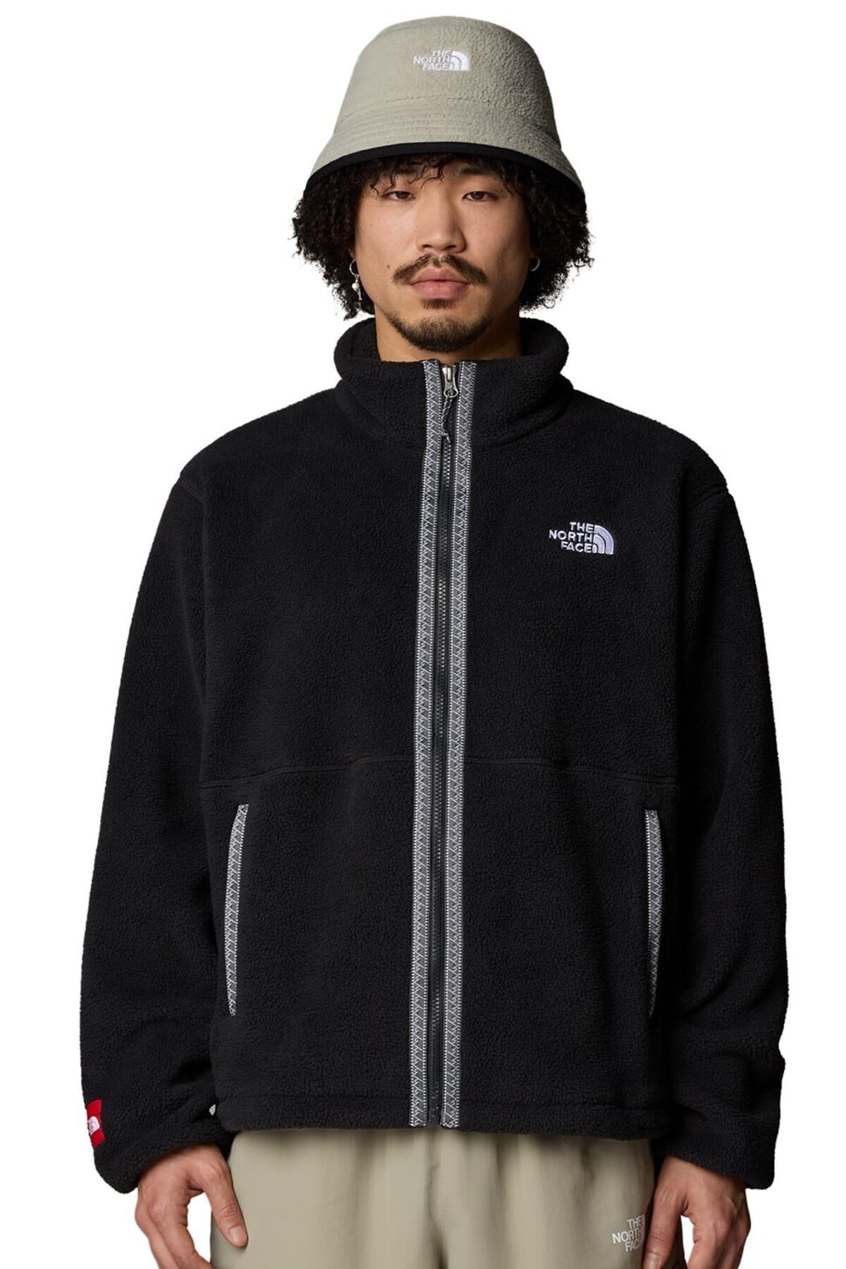 ژاکت مردانه The North Face اوتدور Fleeski FZ مدل NF0A88XQJK31 مشکی ژاکت مردانه The North Face اوتدور Fleeski FZ مدل NF0A88XQJK31 مشکی