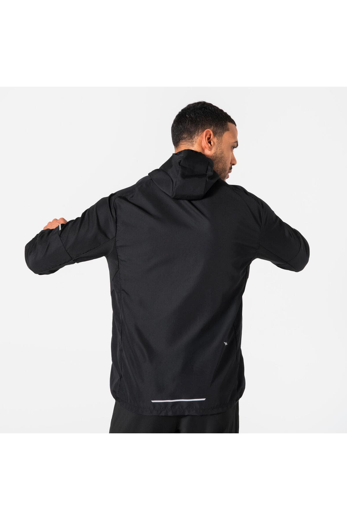 بادگیر مردانه Decathlon Kiprun دویدن و دوی صحرایی سیاه مدل Run 100 بادگیر مردانه Decathlon Kiprun دویدن و دوی صحرایی سیاه مدل Run 100