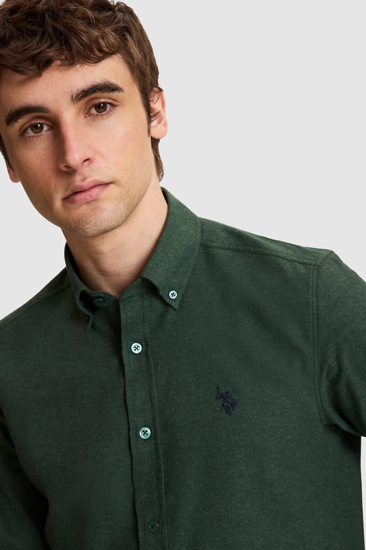 پیراهن مردانه U.S. Polo Assn. سبز تیره اسلیم فیت آستین بلند بیسیک مدل 50332397-VR079 پیراهن مردانه U.S. Polo Assn. سبز تیره اسلیم فیت آستین بلند بیسیک مدل 50332397-VR079