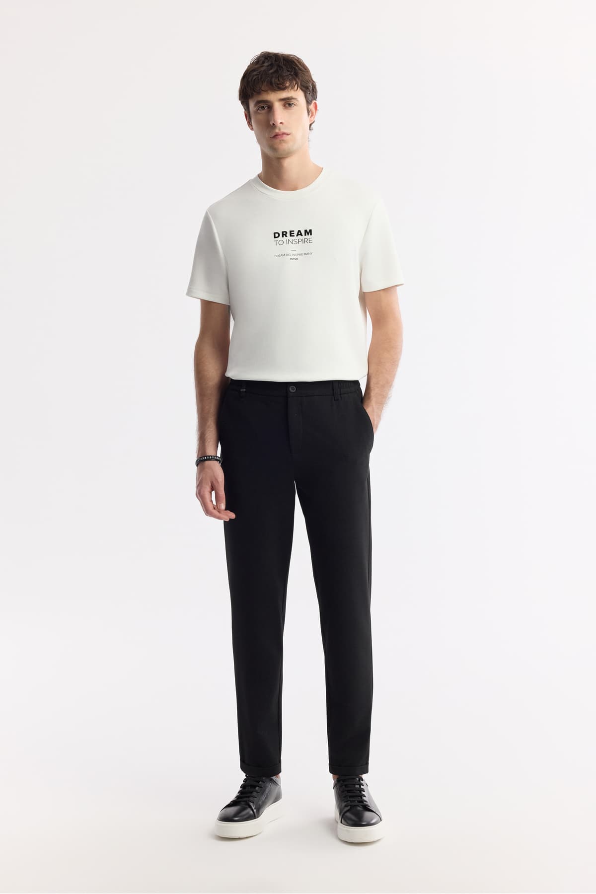 شلوار چینو مردانه Avva مشکی کمر کششی Bi-Stretch فیت باریک مدل B003033 شلوار چینو مردانه Avva مشکی کمر کششی Bi-Stretch فیت باریک مدل B003033